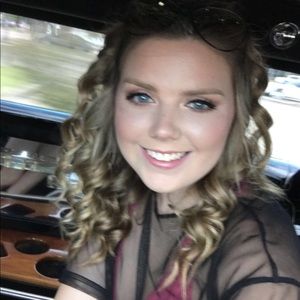 Meet your Posher, Laurel